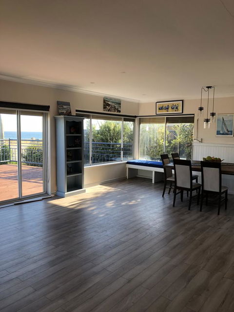 Halls Head Beach House - Accommodation in Brisbane 3