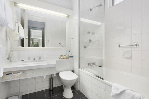 Beachfront Voyager Motor Inn - Accommodation in Brisbane 14