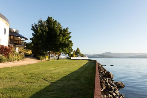 Wrest Point - Accommodation in Brisbane 1