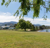Riverfront Motel  Villas - Accommodation in Brisbane