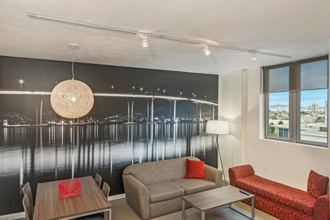 Mantra One Sandy Bay Road - Accommodation in Brisbane 16