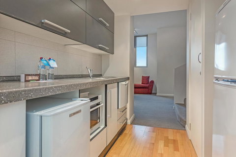 Mantra One Sandy Bay Road - Accommodation in Brisbane 5