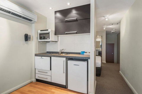 Mantra One Sandy Bay Road - Accommodation in Brisbane 25