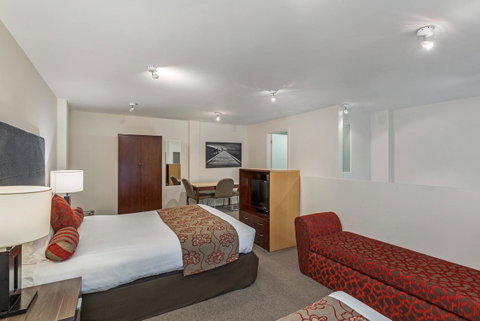 Mantra One Sandy Bay Road - Accommodation in Brisbane 14