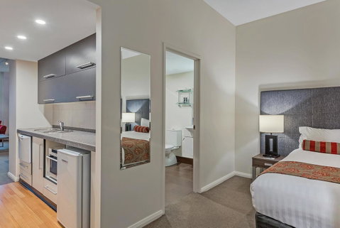 Mantra One Sandy Bay Road - Accommodation in Brisbane 18