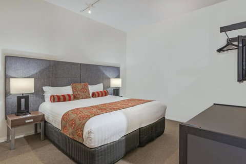 Mantra One Sandy Bay Road - Accommodation in Brisbane 24