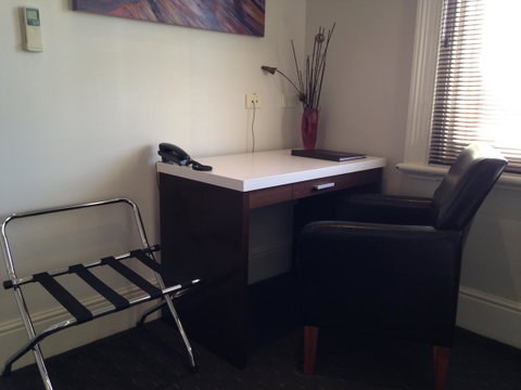 Auldington Hotel - Accommodation in Brisbane 19