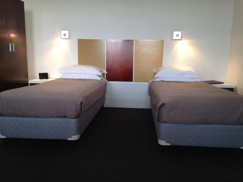 Auldington Hotel - Accommodation in Brisbane 22