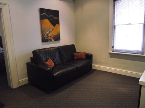 Auldington Hotel - Accommodation in Brisbane 34