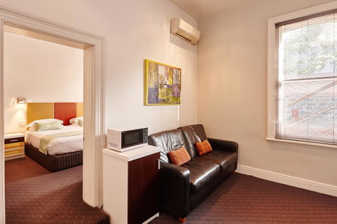 Auldington Hotel - Accommodation in Brisbane 16