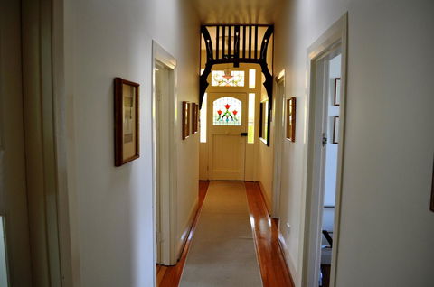 Belton Apartments-Hedge Cottage - Accommodation in Brisbane 26