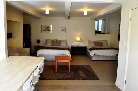 Belton Apartments-Hedge Cottage - Accommodation in Brisbane 8
