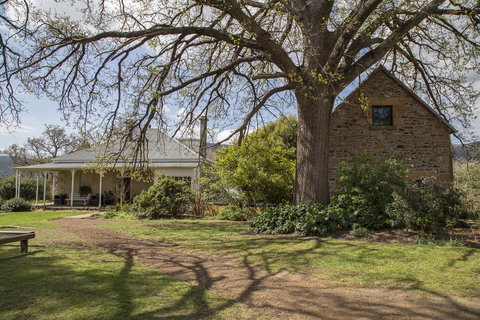 Twamley Farm - Accommodation in Brisbane 5