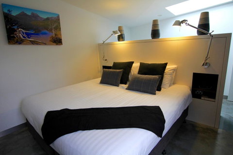 Old Bishop\'s Quarters Heritage, Modern & Unique Accommodation - Accommodation in Brisbane 2