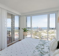 NEW Beautiful 1 Bedroom Beach Views Broadbeach - Accommodation in Brisbane
