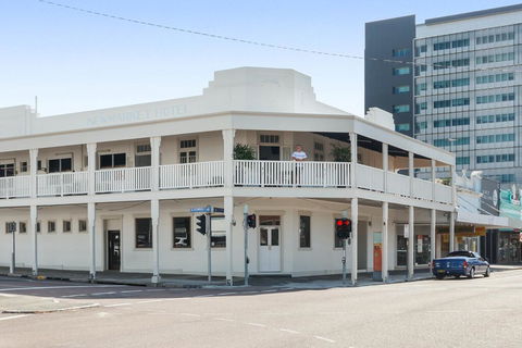 Newmarket Hotel - Accommodation in Brisbane 2