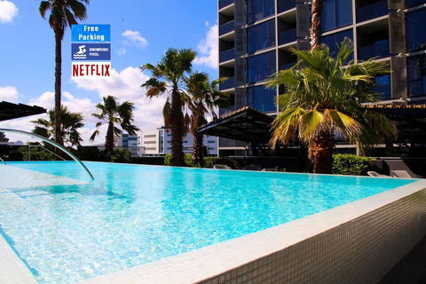 North Melbourne Getaway - Close To CBD - Accommodation in Brisbane 0