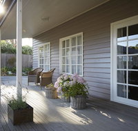 Oak Hill Woodend - Accommodation in Brisbane