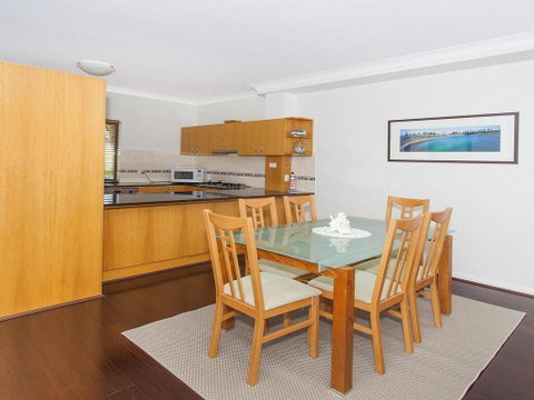 Ocean Blue On Manning - Accommodation in Brisbane 3