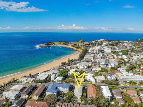 Ocean Views On Barnhill - Accommodation in Brisbane 1