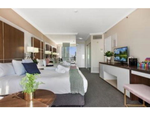 Ocean Vistas And Convenience By The Beach - Accommodation in Brisbane 1