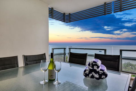 Oceana Darwin Central Oceanfront 3 Bedroom 2 Lounge Room Pool Gym Tennis Court Sleeps 9 - Accommodation in Brisbane 0