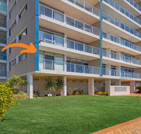 Oceanic 2 - On Main Beach - Accommodation in Brisbane