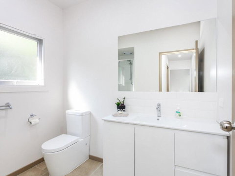 OCEANS 12 - ANGLESEA - Accommodation in Brisbane 2