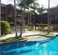 Oceanside Cove Holiday Apartments - Accommodation in Brisbane