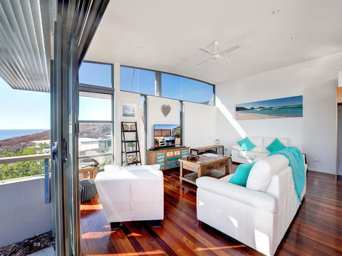 One Mile Cl, Townhouse 22, 26, The Deckhouse - Accommodation in Brisbane 2