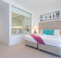 Oracle Resort Private 3 Bed Skyhome - Accommodation in Brisbane