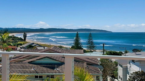 Pacific Rose - Winter Holiday Special - Accommodation in Brisbane 3
