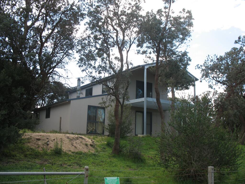 Paradise Beach VIC Accommodation in Brisbane