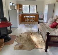 Pear Tree Cottage at Amiens - Accommodation in Brisbane