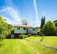 Pet Friendly Beach Cottage  Ballingalla - Accommodation in Brisbane
