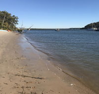 Pet Friendly Waterfront Holiday House on Peacefull Island with Bikes and Kayaks - Accommodation in Brisbane