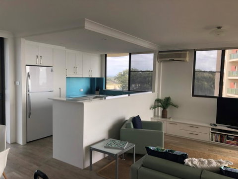Pinnacle, Unit 701, 45-49 Head Street - Accommodation in Brisbane 2