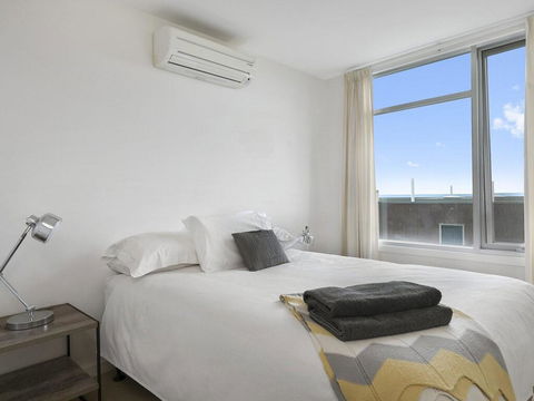 POINT GREY APARTMENT 2 - Ocean VIews With Wifi - Accommodation in Brisbane 1