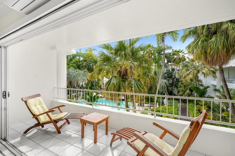 Poolside Apt In Alamanda Beachfront Resort (77) - Accommodation in Brisbane 0
