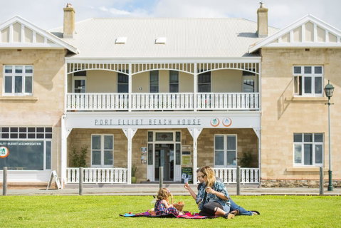 Port Elliot Beach House YHA - Accommodation in Brisbane 2
