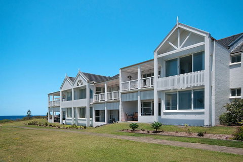 Quarterdeck Unit 2 - Lennox Head - Accommodation in Brisbane 2