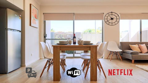 Quiet Garden City Unit - Free WiFi & Parking - Accommodation in Brisbane 0