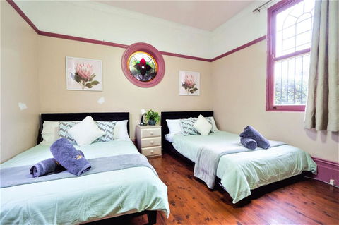 Quiet Quadruple Private Room In Strathfield 3min To Train Station Sleeps 4b - Accommodation in Brisbane 0
