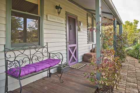Quince Cottage - Accommodation in Brisbane 0