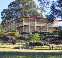 R on the Downs BnB  Cottages