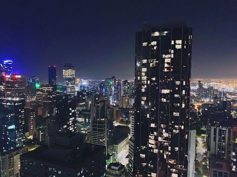 R&K Luxury Apartment Fantastic Skyline View CBD Parking&Free Tram Heart Of Melbourne - Accommodation in Brisbane 0
