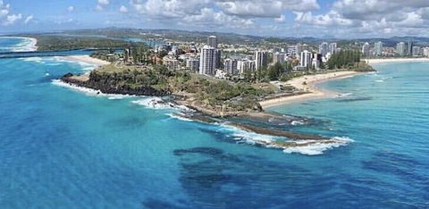 RAINBOW BAY 3 Bed Ocean Views & SPA On Roof Terrace - Accommodation in Brisbane 0