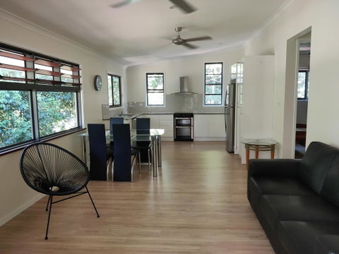 Rainforest Retreat - Accommodation in Brisbane 2
