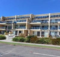 Regatta 3 - On The Lake- Little Street - Accommodation in Brisbane