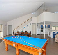 Relax at Falcon By The Bay - Accommodation in Brisbane